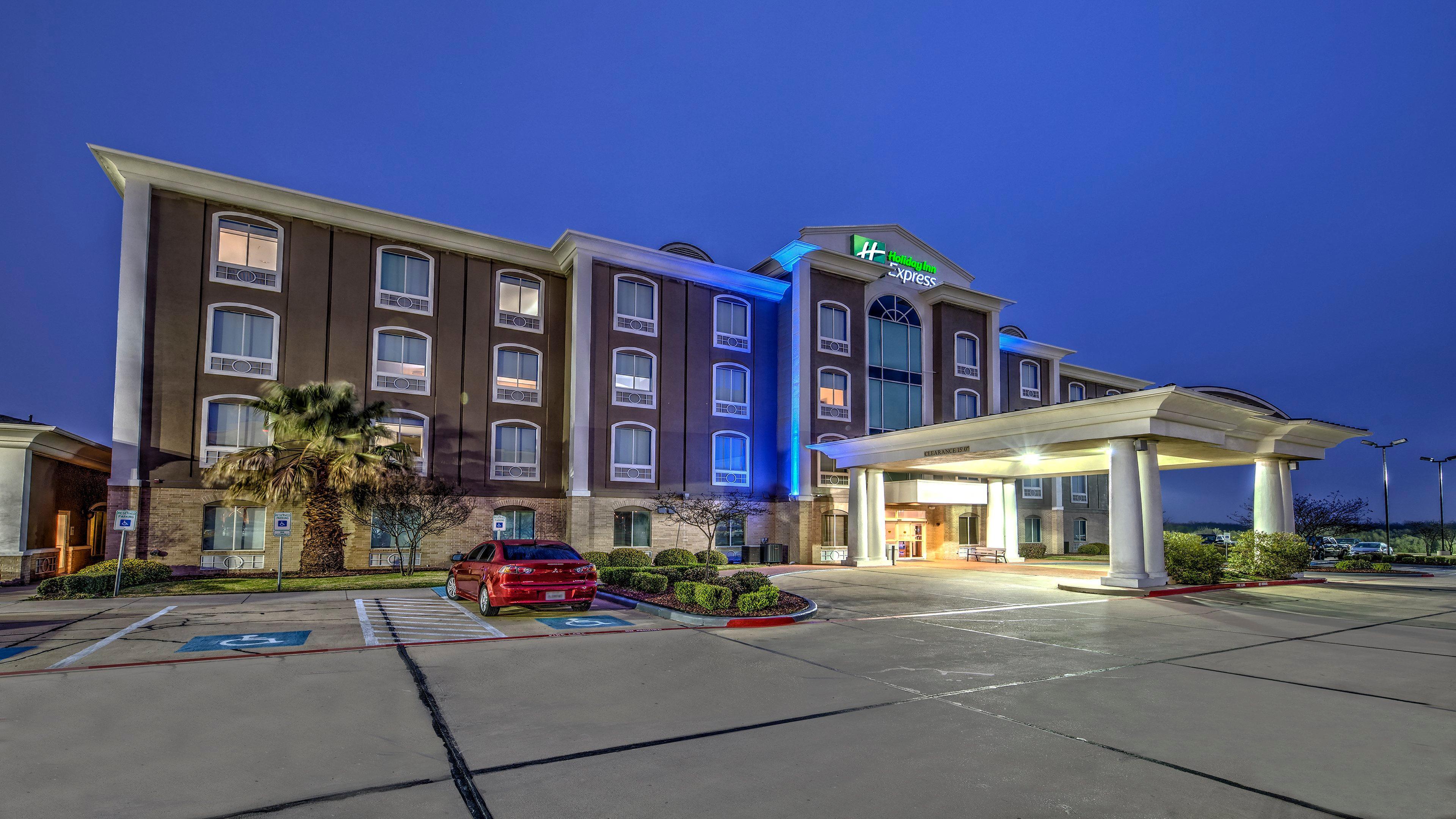 Holiday Inn Express Hotel And Suites Corsicana I-45 By Ihg Экстерьер фото