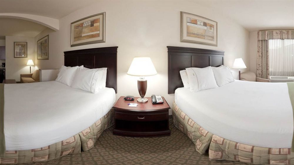 Holiday Inn Express Hotel And Suites Corsicana I-45 By Ihg Экстерьер фото