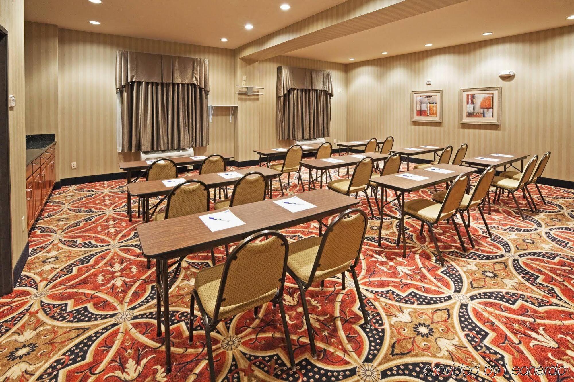 Holiday Inn Express Hotel And Suites Corsicana I-45 By Ihg Экстерьер фото