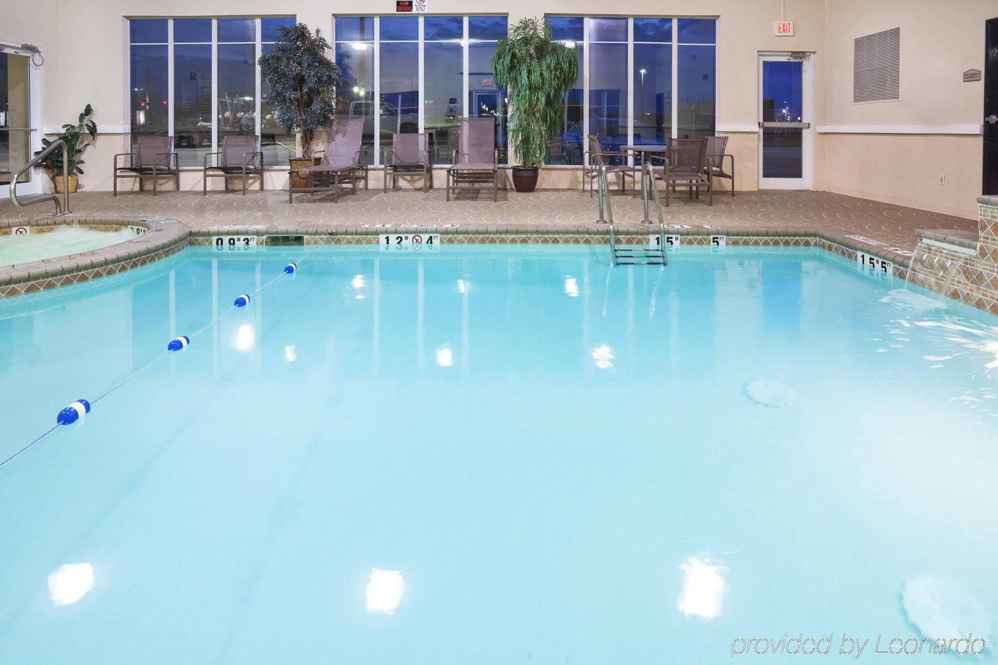 Holiday Inn Express Hotel And Suites Corsicana I-45 By Ihg Экстерьер фото