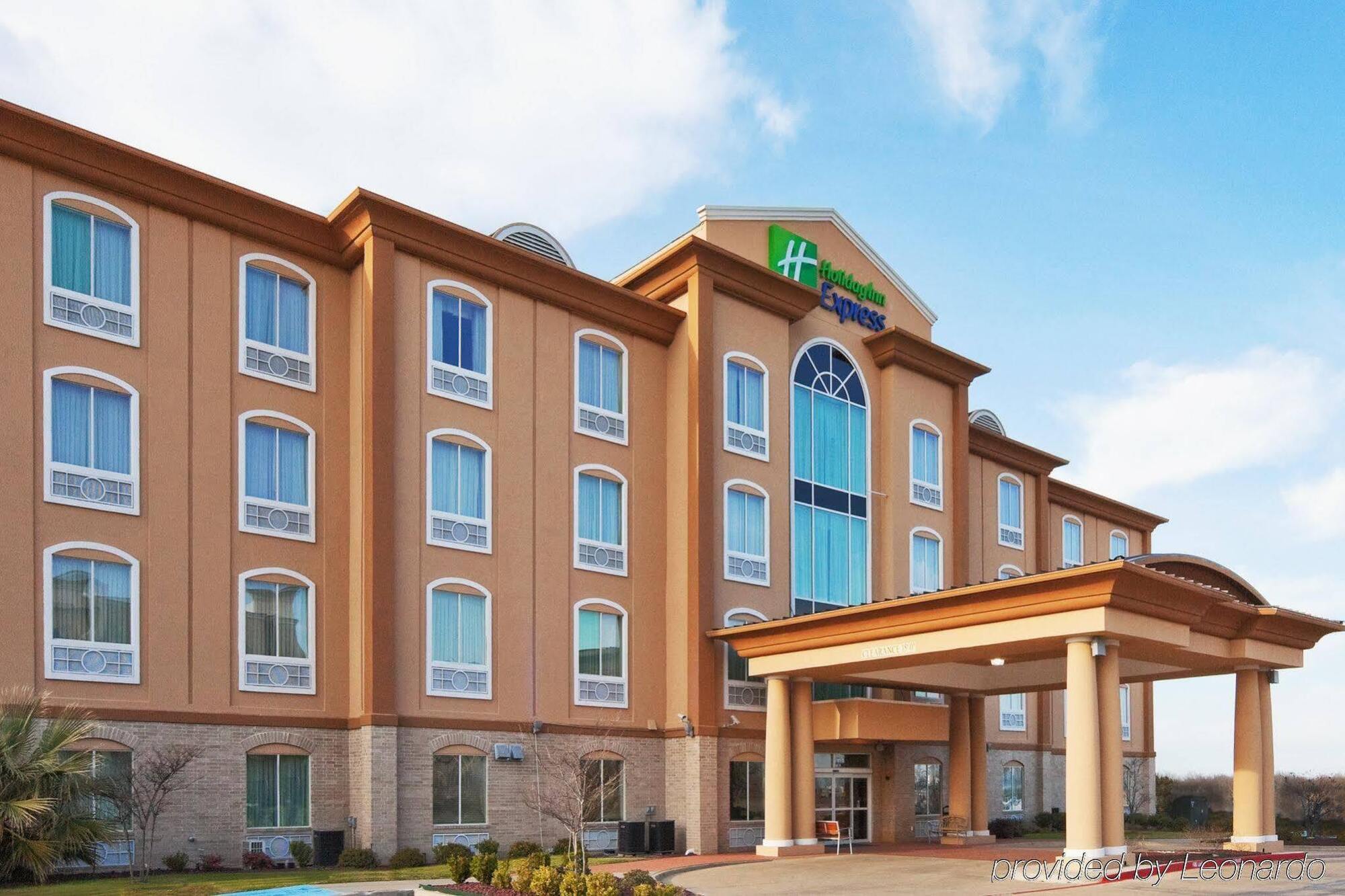 Holiday Inn Express Hotel And Suites Corsicana I-45 By Ihg Экстерьер фото